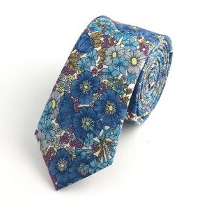 Men’s Slim Blue Rustic Style Floral Necktie